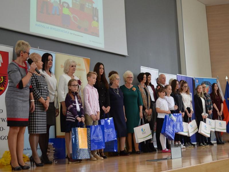 Nagrody Wojewody i Marszaka 2018-019.jpg