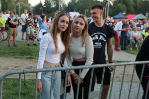 Publiczność podczas koncertu zespołu Discoboys