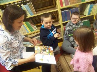Jak się nie nudzić w grudniowe wieczory – zajęcia biblioteczne