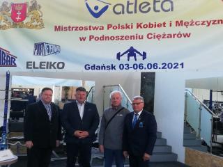 Młodzi sztangiści TS NIDA medalistami Mistrzostw Polski Seniorów